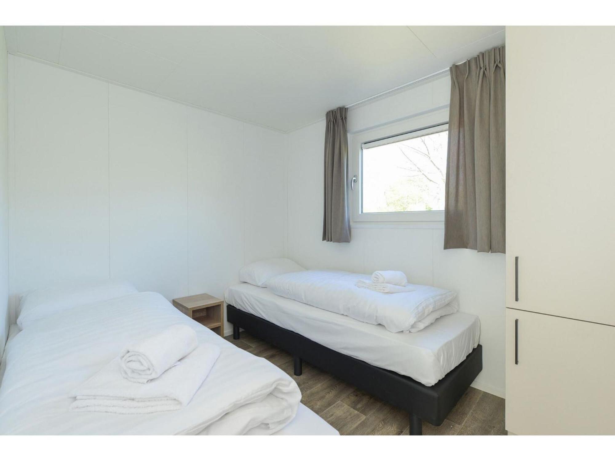 Brand New Chalets At 10 Minutes From The Oosterschelde Heinkenszand ภายนอก รูปภาพ