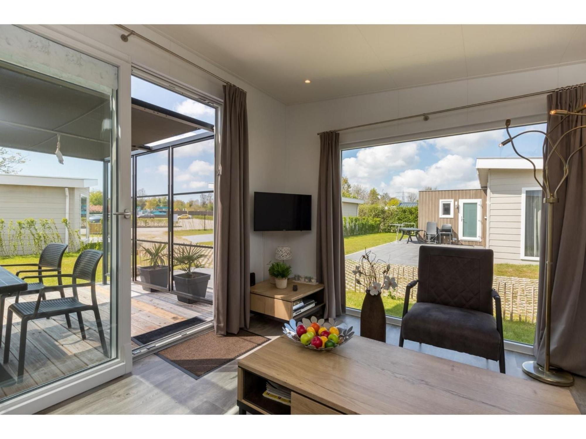 Brand New Chalets At 10 Minutes From The Oosterschelde Heinkenszand ภายนอก รูปภาพ